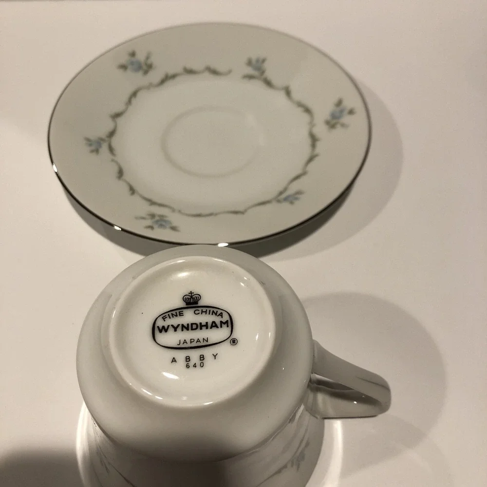 WYNDHAM Fine China Tea Cup &‎ Saucer Abby #640 Blue Flowers Platinum Trim